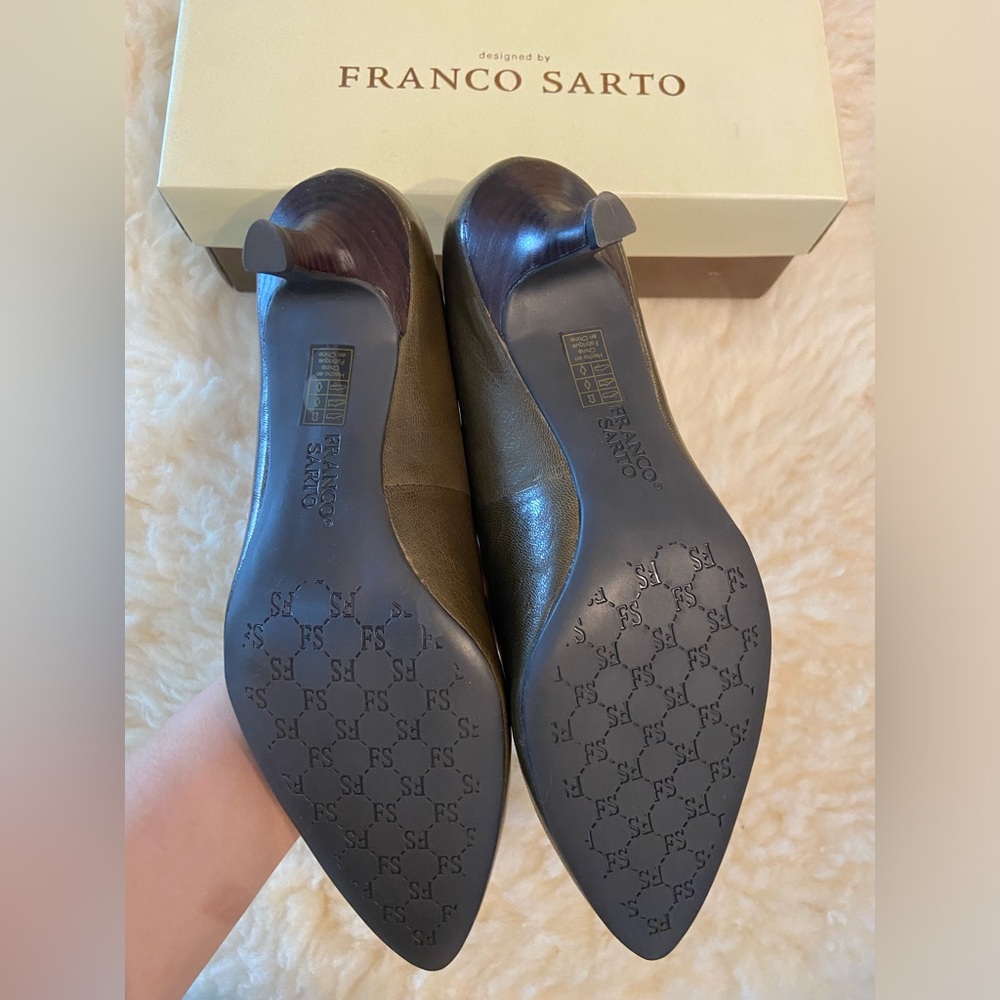 Franco Sarto olive green pointed toe kitten heel NIB - Picture 9 of 13